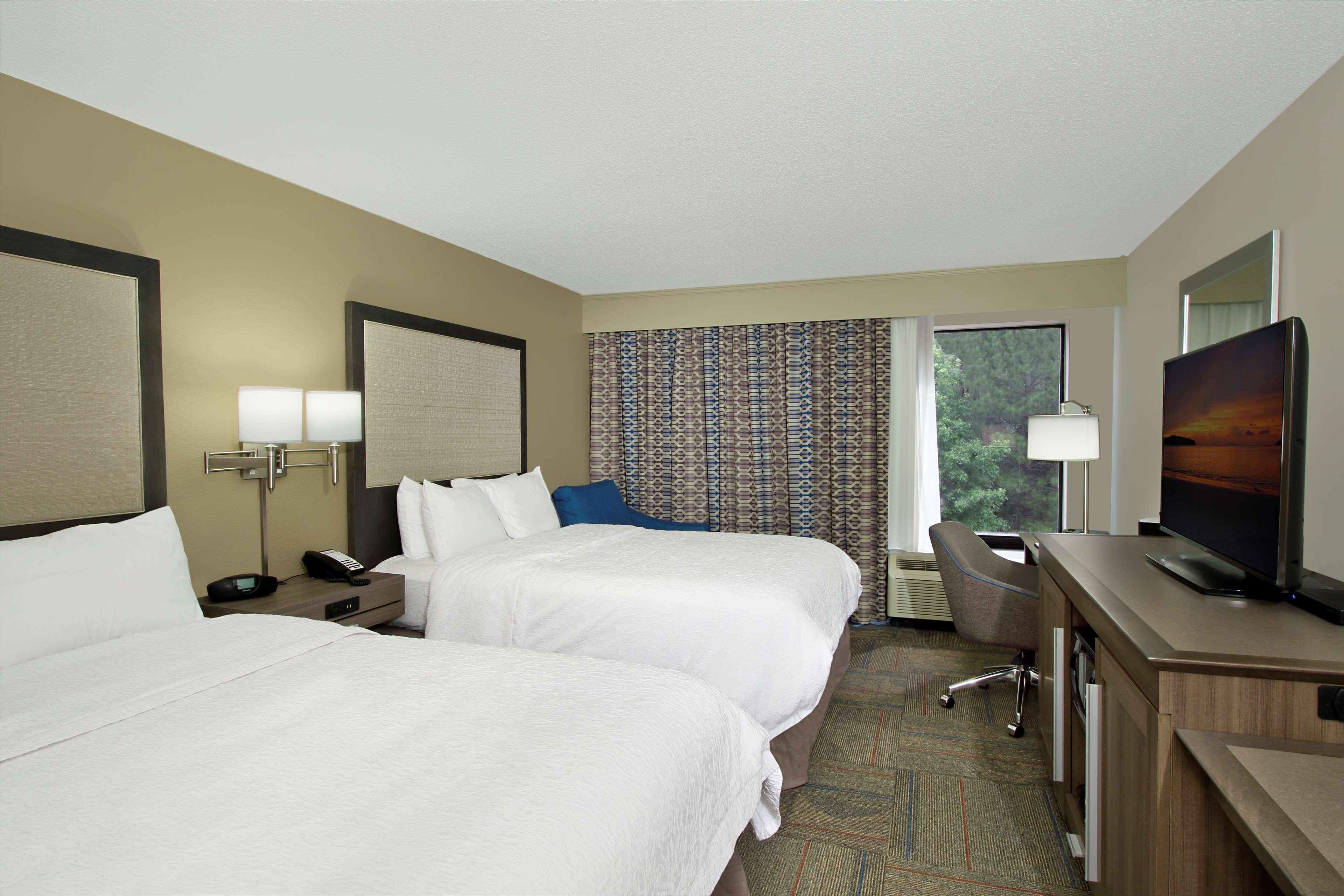 Hampton Inn Madison Exteriör bild