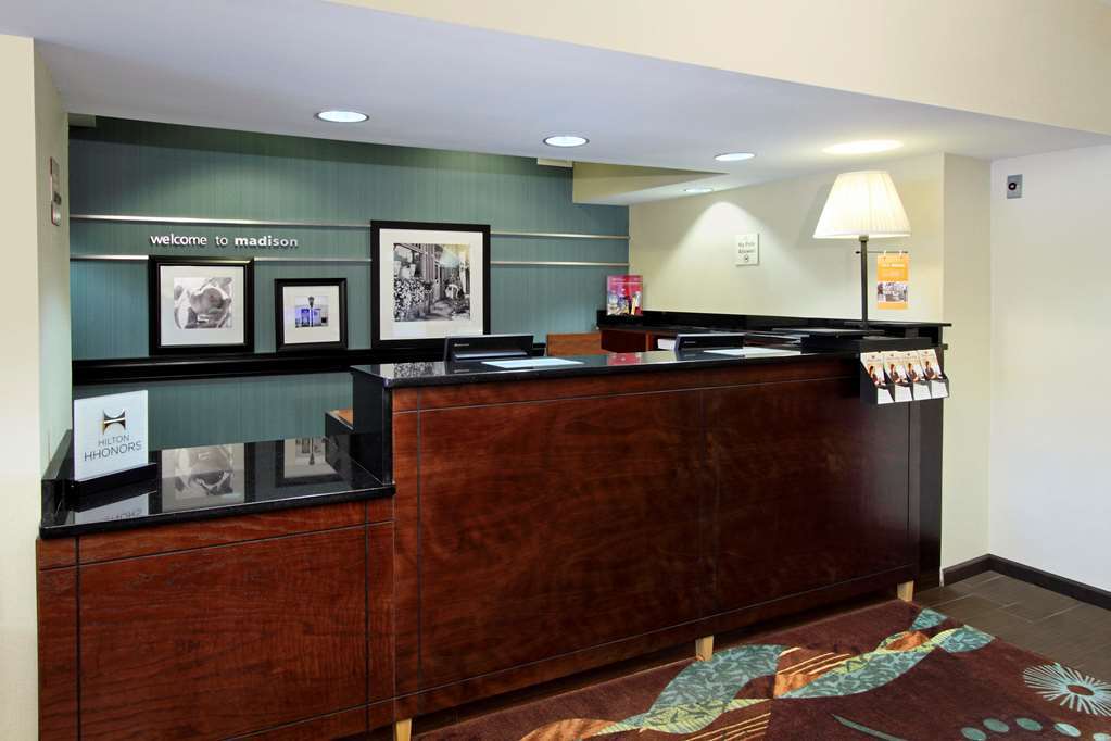 Hampton Inn Madison Inreriör bild